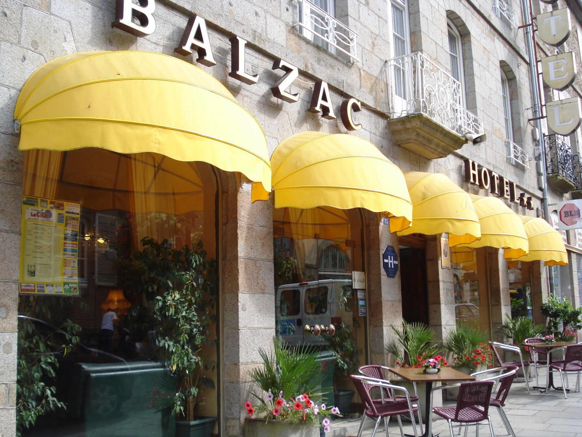 Hotel Balzac Fougères Exterior foto